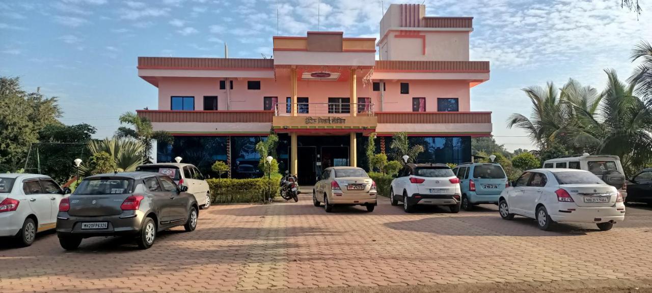 Hotel Nisarg Lodging And Restaurant Aurangabad  Buitenkant foto