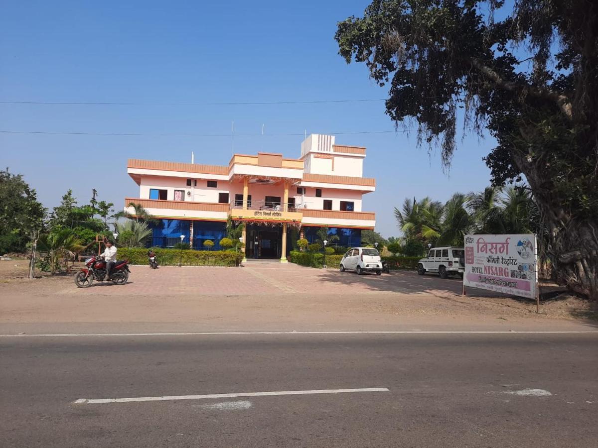 Hotel Nisarg Lodging And Restaurant Aurangabad  Buitenkant foto