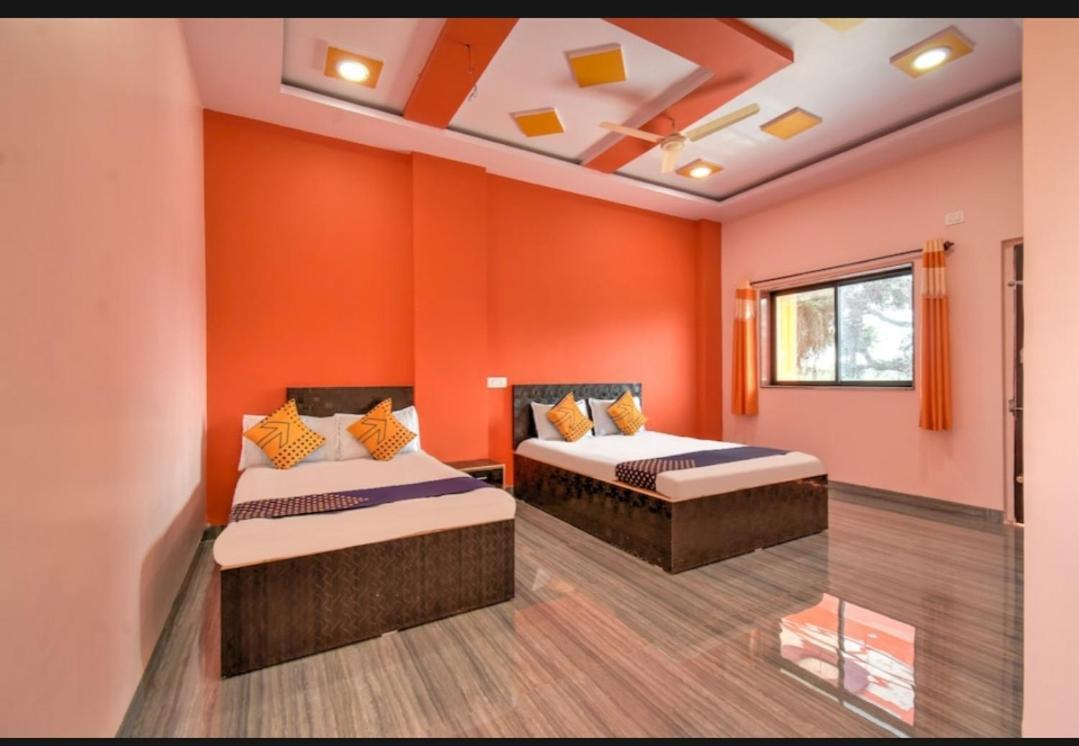 Hotel Nisarg Lodging And Restaurant Aurangabad  Buitenkant foto