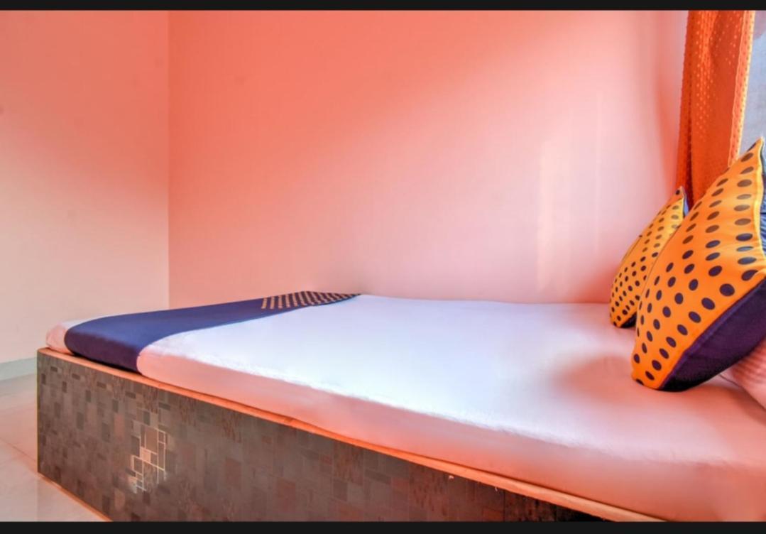 Hotel Nisarg Lodging And Restaurant Aurangabad  Buitenkant foto