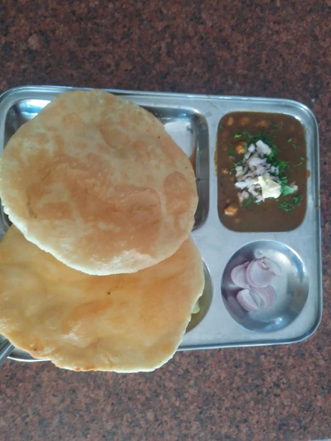 Hotel Nisarg Lodging And Restaurant Aurangabad  Buitenkant foto