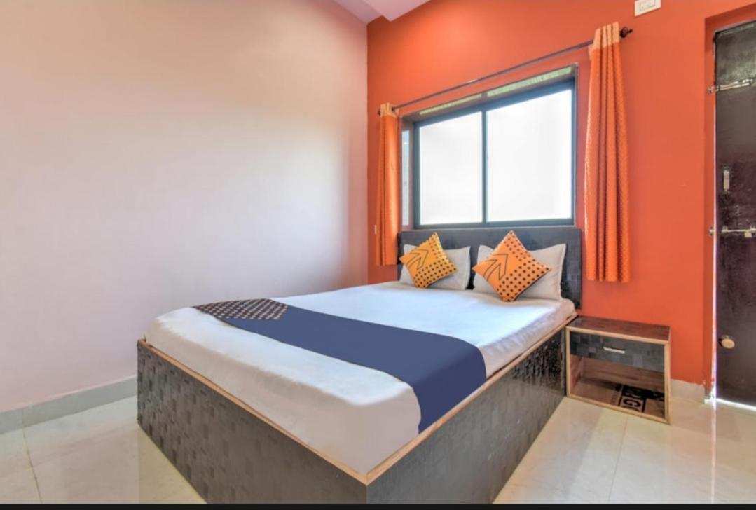 Hotel Nisarg Lodging And Restaurant Aurangabad  Buitenkant foto